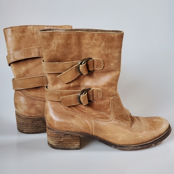 Arturo Chiang Shoes - Arturo Chiang Tan Leather Buckle Boots Size 8.5M